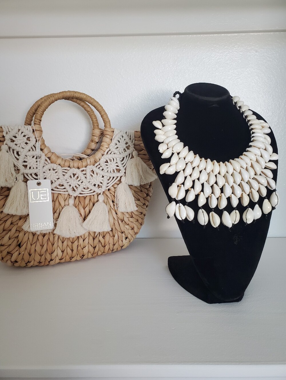 Cream Conch Seashell Bib Collar Boho  Statement Necklace